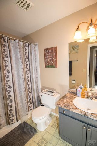 560 N Robinson Ave, Florence, CO 81226