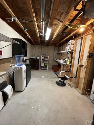 560 N Robinson Ave, Florence, CO 81226