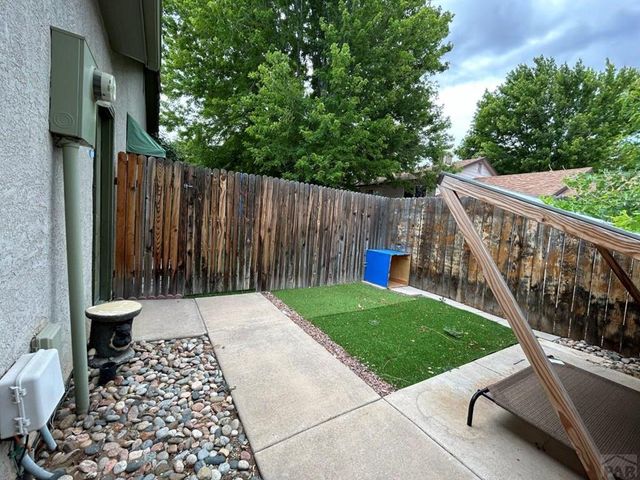 560 N Robinson Ave, Florence, CO 81226