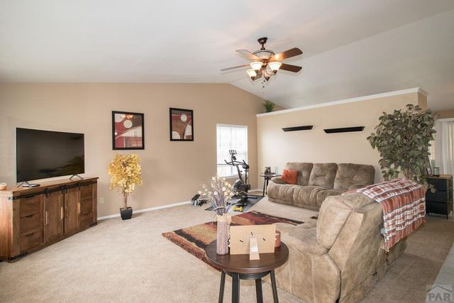 560 N Robinson Ave, Florence, CO 81226