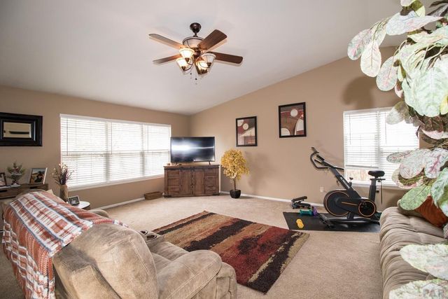 560 N Robinson Ave, Florence, CO 81226
