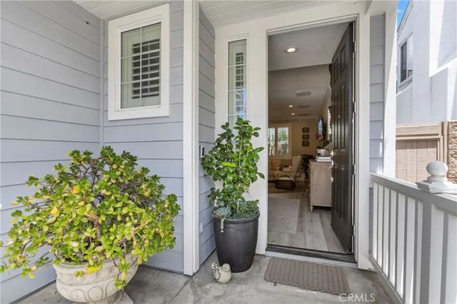 302 Canoe Pond, Costa Mesa, CA 92627