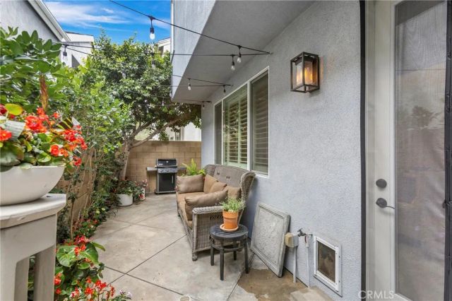 302 Canoe Pond, Costa Mesa, CA 92627