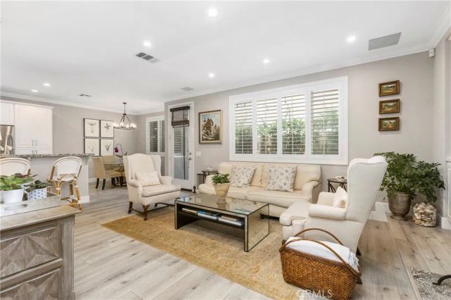 302 Canoe Pond, Costa Mesa, CA 92627