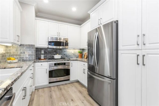 302 Canoe Pond, Costa Mesa, CA 92627
