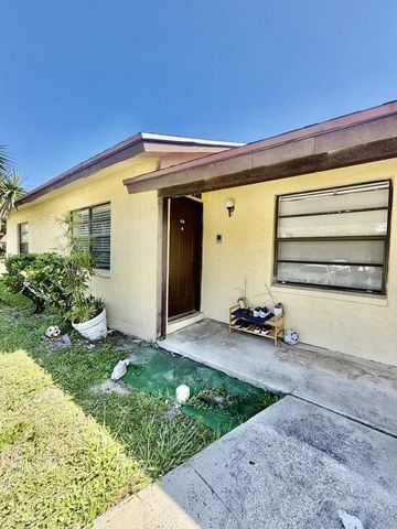 419 GLENWOOD Drive, West Palm Beach, FL 33415