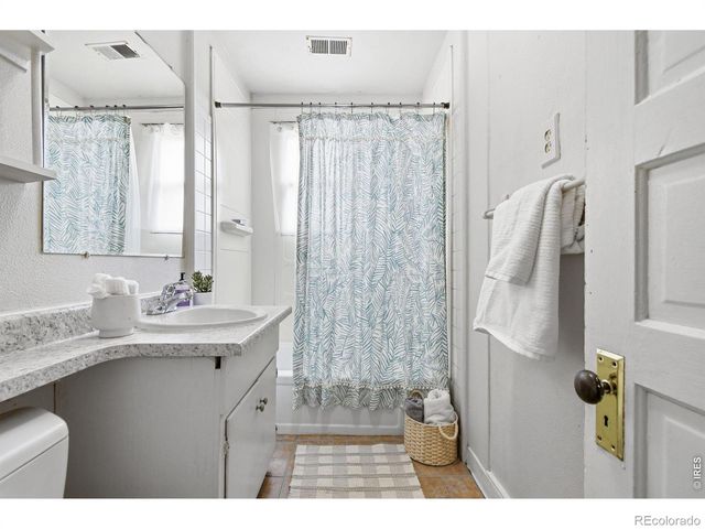 930 Kimbark Street, Longmont, CO 80501