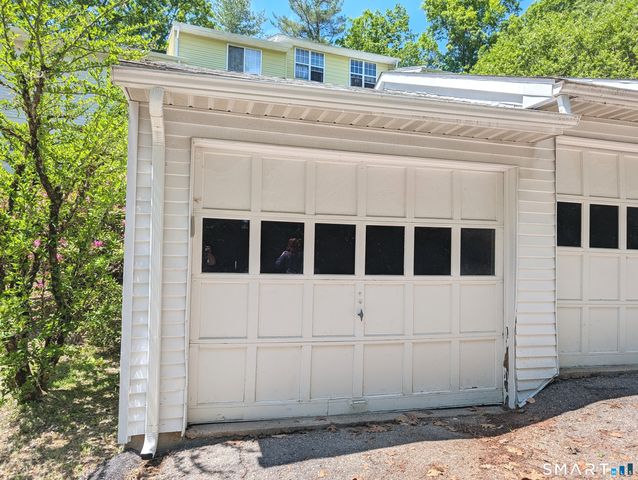 112 Queens Road 112, Torrington, CT 06790
