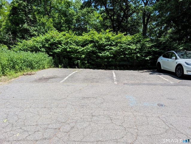 112 Queens Road 112, Torrington, CT 06790