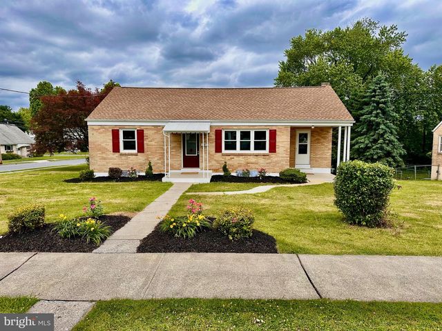 301 E POPLAR ST, Lebanon, PA 17042