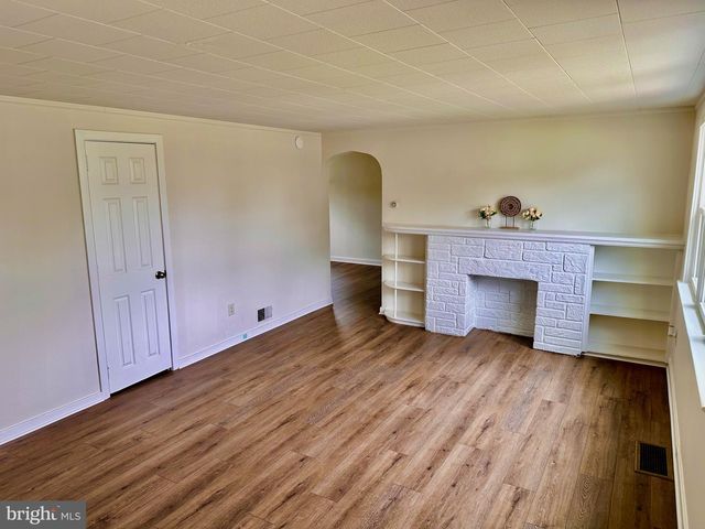 301 E POPLAR ST, Lebanon, PA 17042