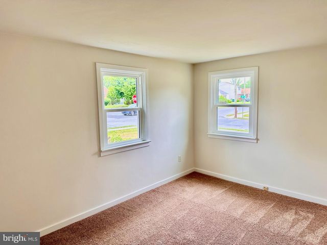 301 E POPLAR ST, Lebanon, PA 17042