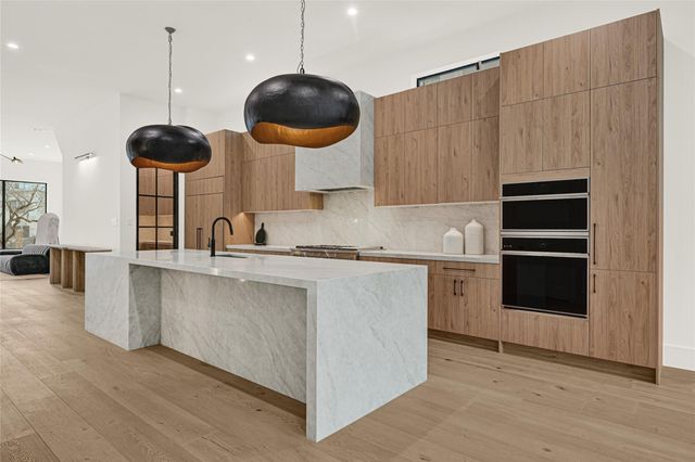 6405 Rodrigo Street A, Houston, TX 77007