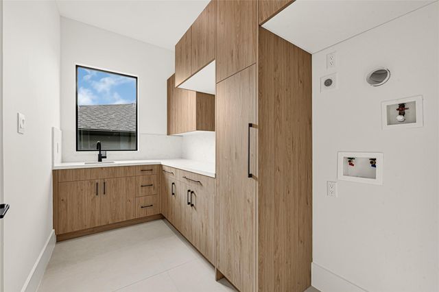 6405 Rodrigo Street A, Houston, TX 77007