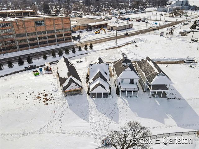 946 Boardwalk Cove Drive, Muskegon, MI 49441