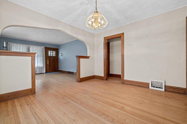 1423 West Lawn AVENUE, Racine, WI 53405