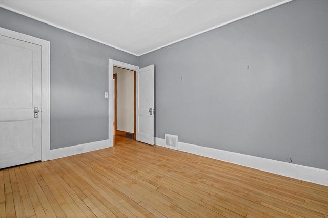 1423 West Lawn AVENUE, Racine, WI 53405