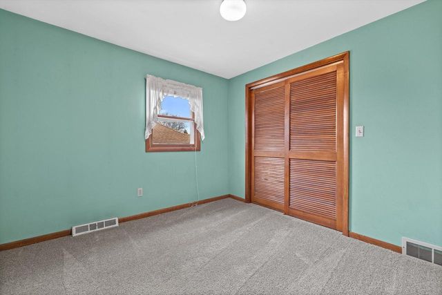 1423 West Lawn AVENUE, Racine, WI 53405