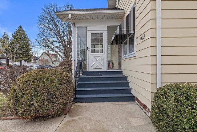 1423 West Lawn AVENUE, Racine, WI 53405