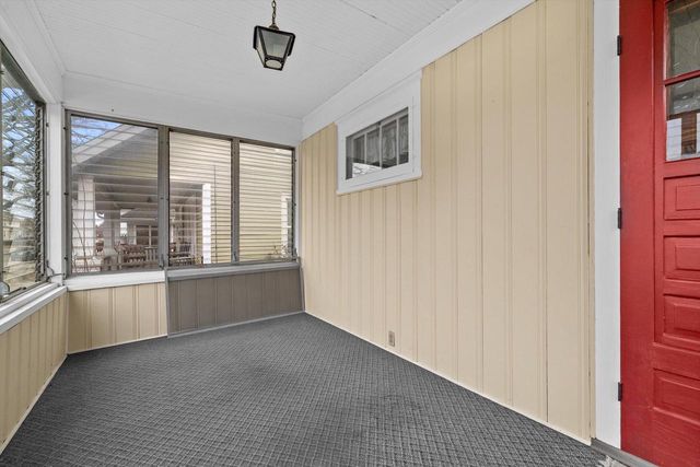 1423 West Lawn AVENUE, Racine, WI 53405