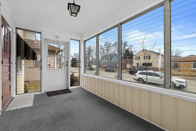 1423 West Lawn AVENUE, Racine, WI 53405