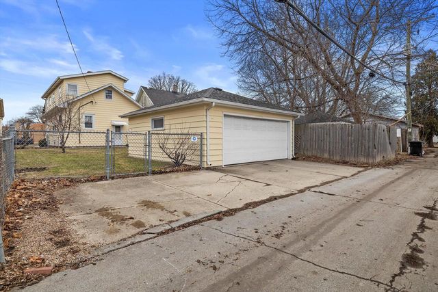 1423 West Lawn AVENUE, Racine, WI 53405