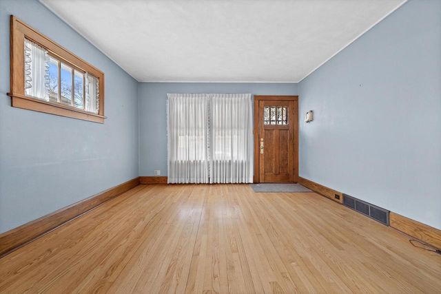 1423 West Lawn AVENUE, Racine, WI 53405