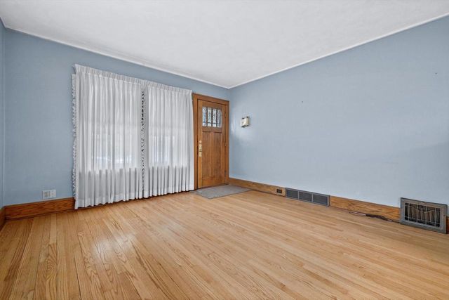 1423 West Lawn AVENUE, Racine, WI 53405