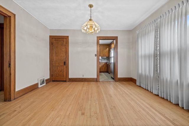 1423 West Lawn AVENUE, Racine, WI 53405