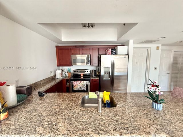 7275 SW 90th Street C313, Miami, FL 33156