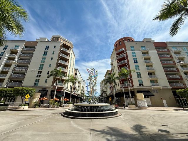7275 SW 90th Street C313, Miami, FL 33156