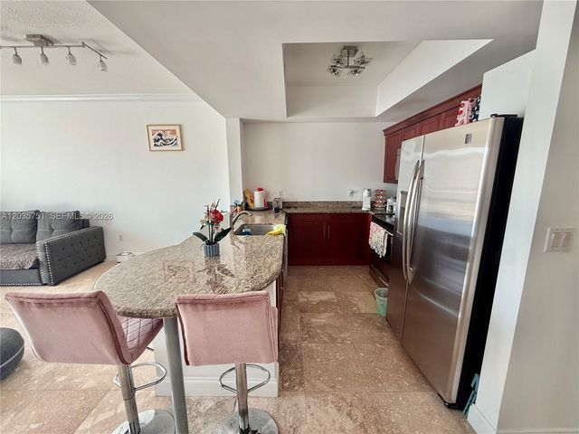 7275 SW 90th Street C313, Miami, FL 33156