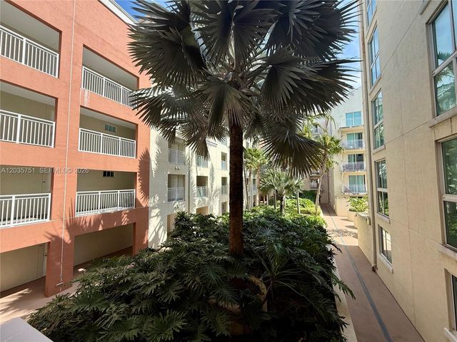 7275 SW 90th Street C313, Miami, FL 33156
