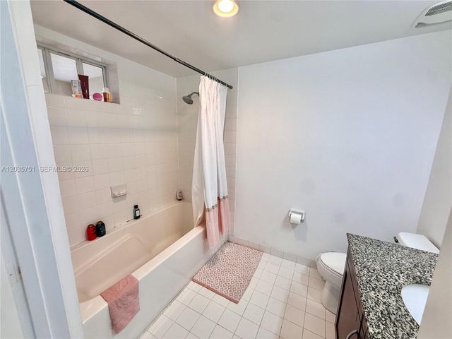 7275 SW 90th Street C313, Miami, FL 33156