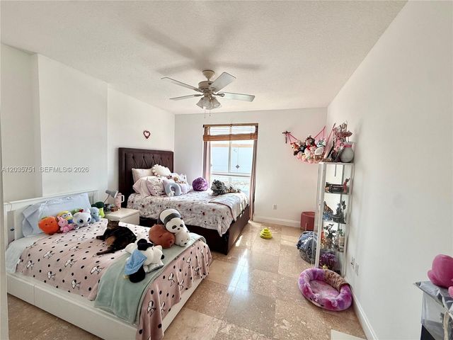 7275 SW 90th Street C313, Miami, FL 33156