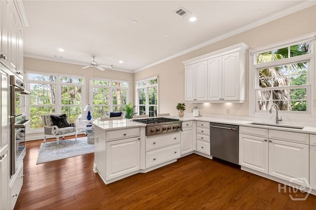 7 Sparnel Road, Savannah, GA 31411