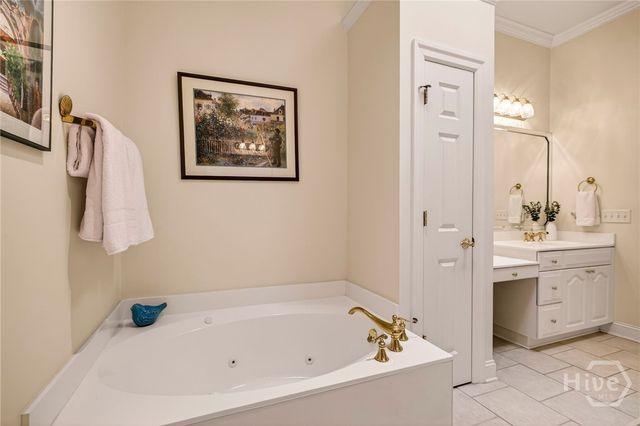 7 Sparnel Road, Savannah, GA 31411