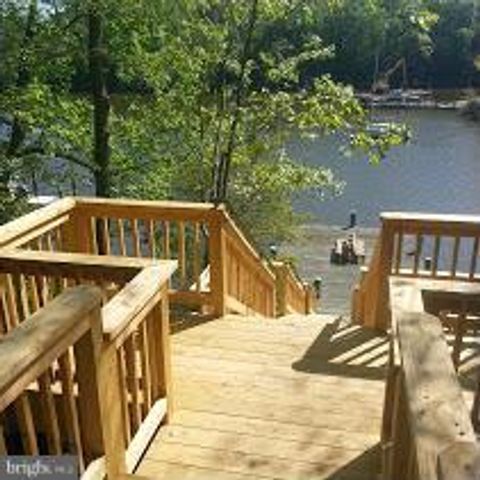 912 HARMONY AVE, Arnold, MD 21012
