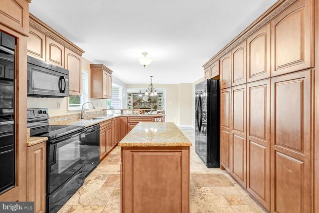 9010 WESTCHESTER DR, Manassas, VA 20112