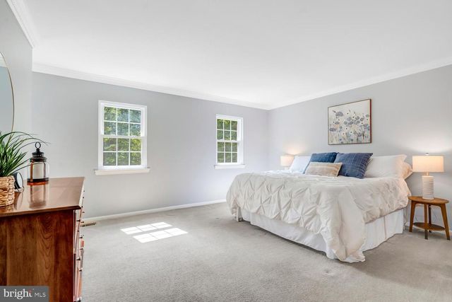 9010 WESTCHESTER DR, Manassas, VA 20112