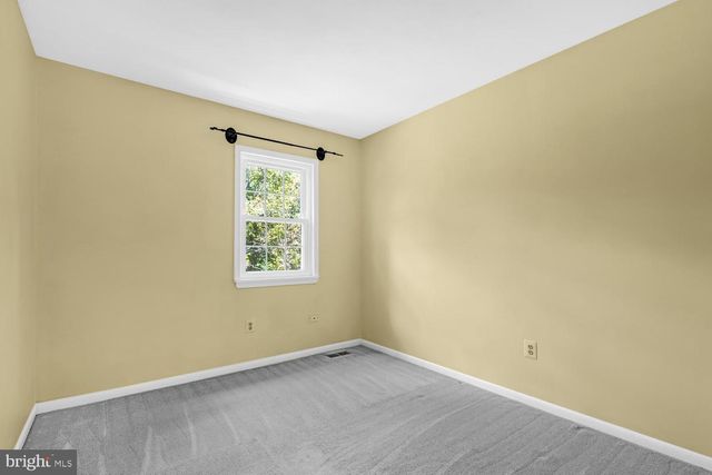 9010 WESTCHESTER DR, Manassas, VA 20112