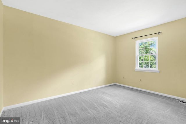 9010 WESTCHESTER DR, Manassas, VA 20112