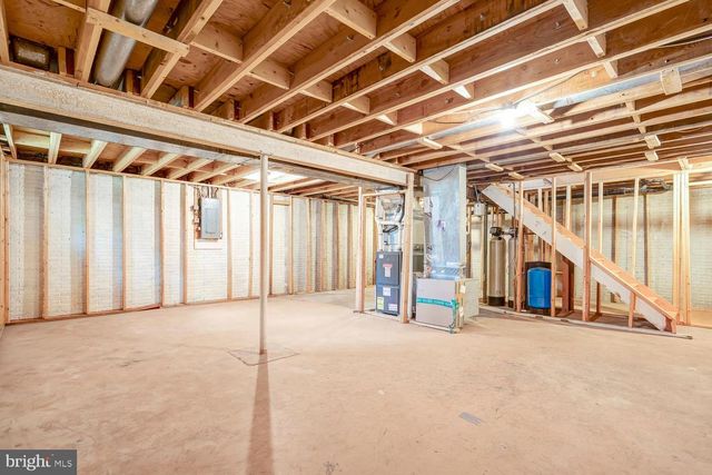 9010 WESTCHESTER DR, Manassas, VA 20112