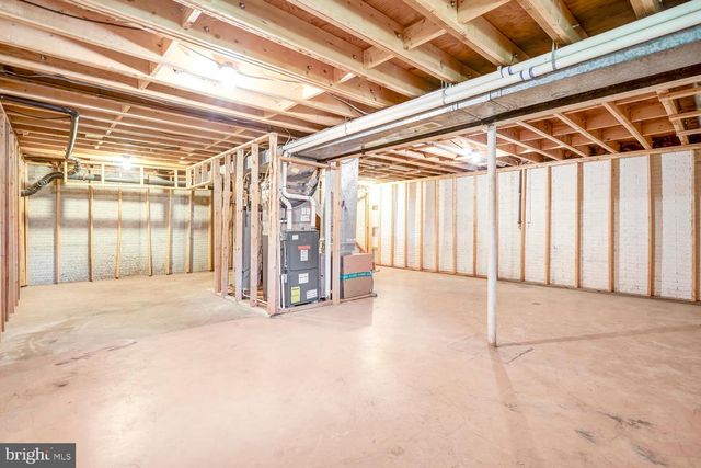 9010 WESTCHESTER DR, Manassas, VA 20112