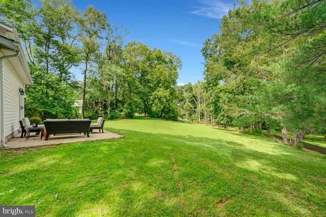 9010 WESTCHESTER DR, Manassas, VA 20112