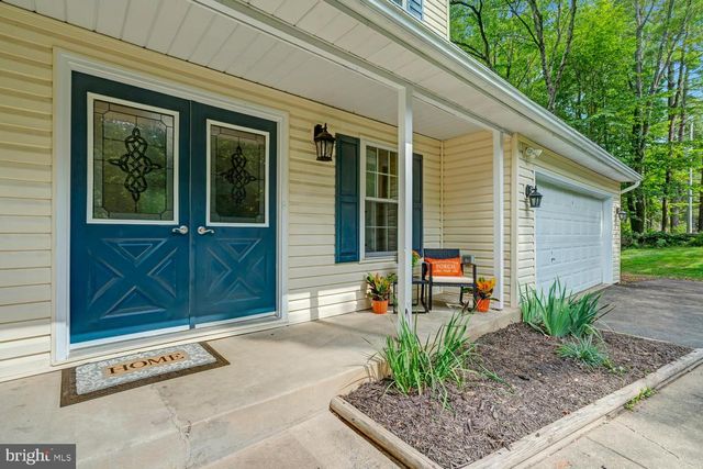 9010 WESTCHESTER DR, Manassas, VA 20112