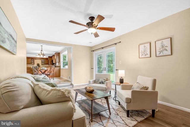9010 WESTCHESTER DR, Manassas, VA 20112