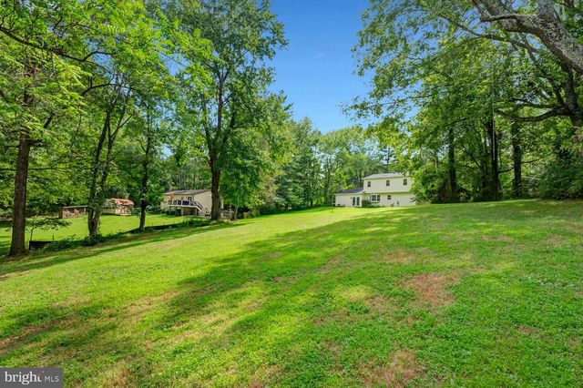 9010 WESTCHESTER DR, Manassas, VA 20112