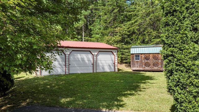 271 Postelle Road, Copperhill, TN 37391