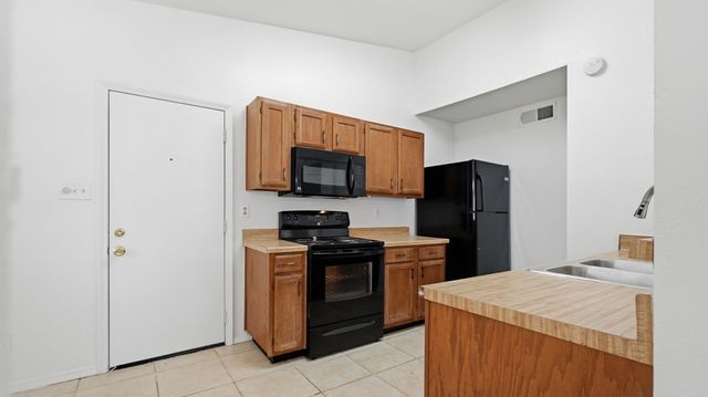 447 Vincent Street, Cedar Hill, TX 75104